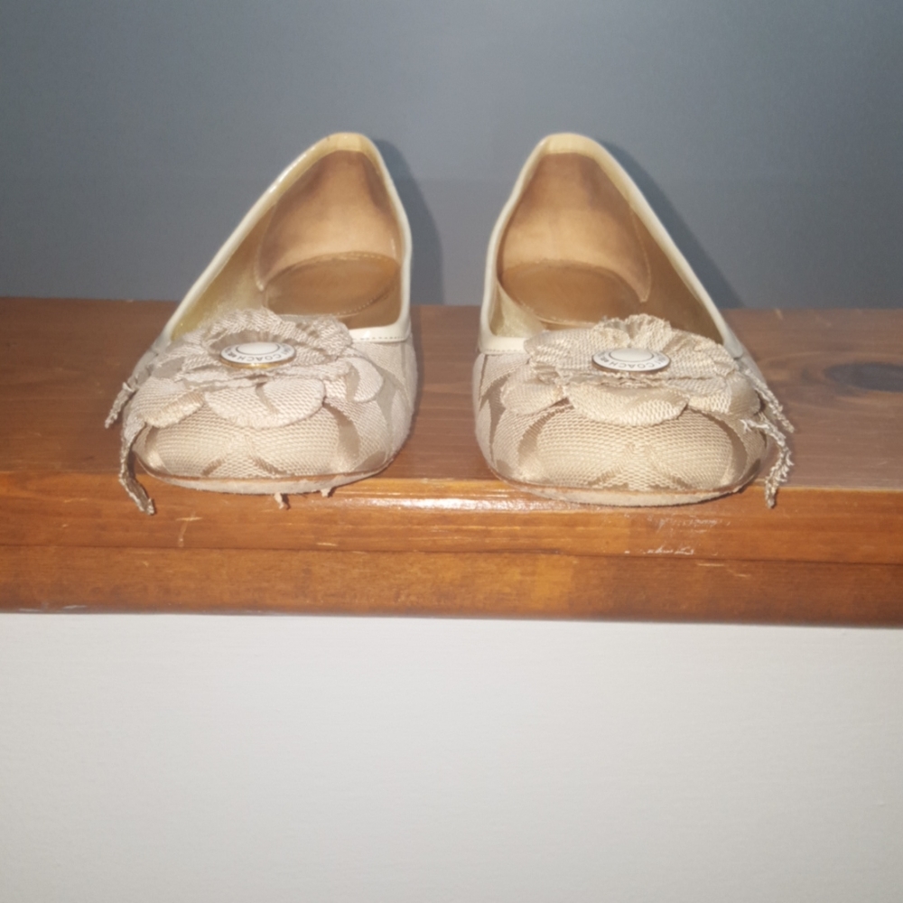 Coach Flats - Picture 5 of 5